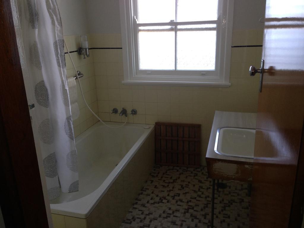 The Convent Glen Innes Ruang foto