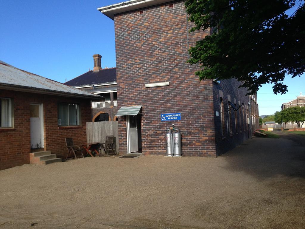 The Convent Glen Innes Bagian luar foto
