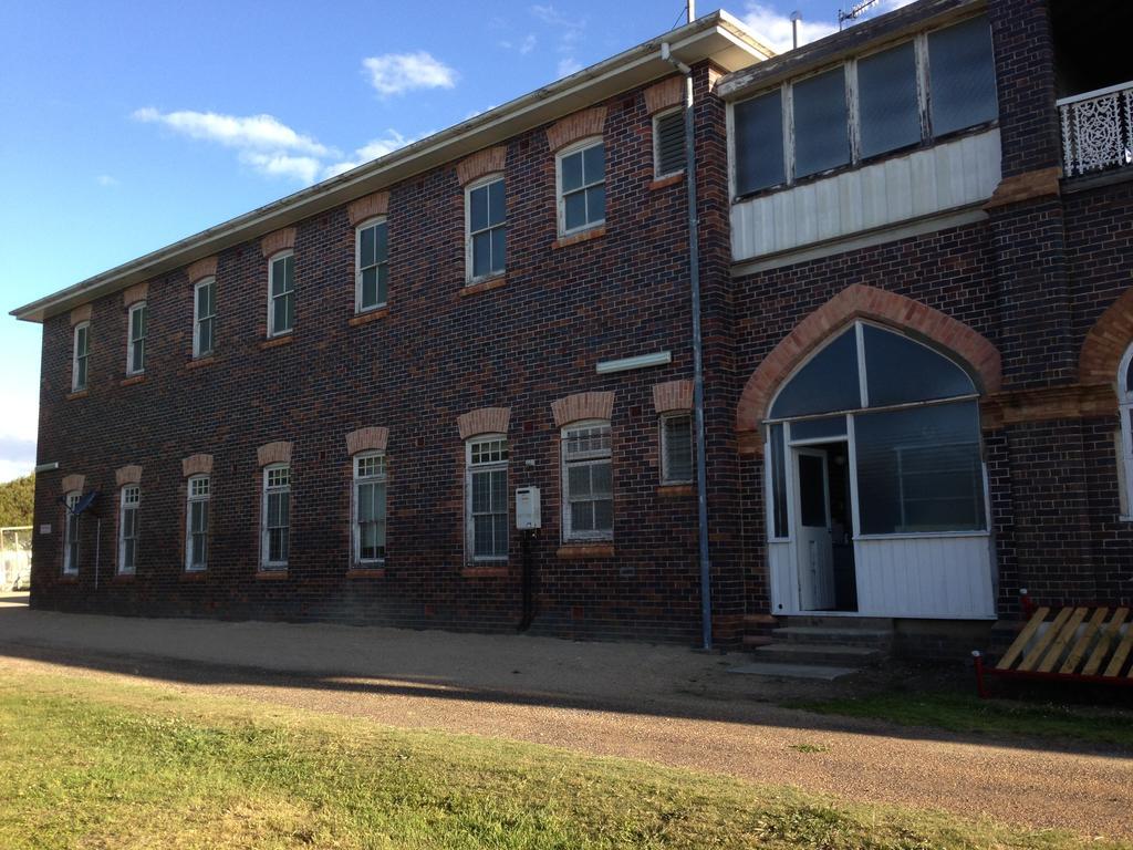 The Convent Glen Innes Bagian luar foto