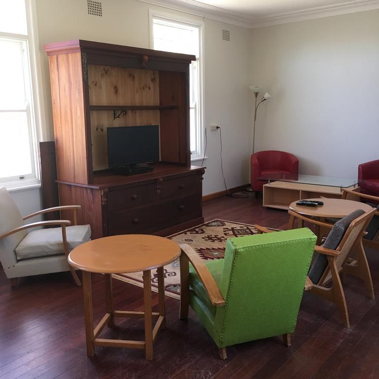 The Convent Glen Innes Bagian luar foto