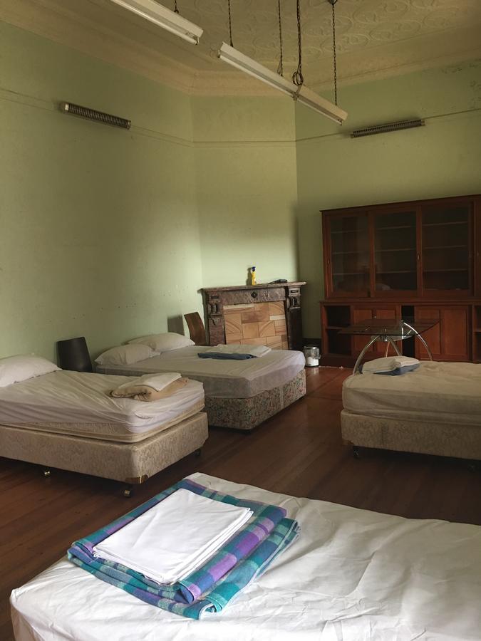 The Convent Glen Innes Bagian luar foto